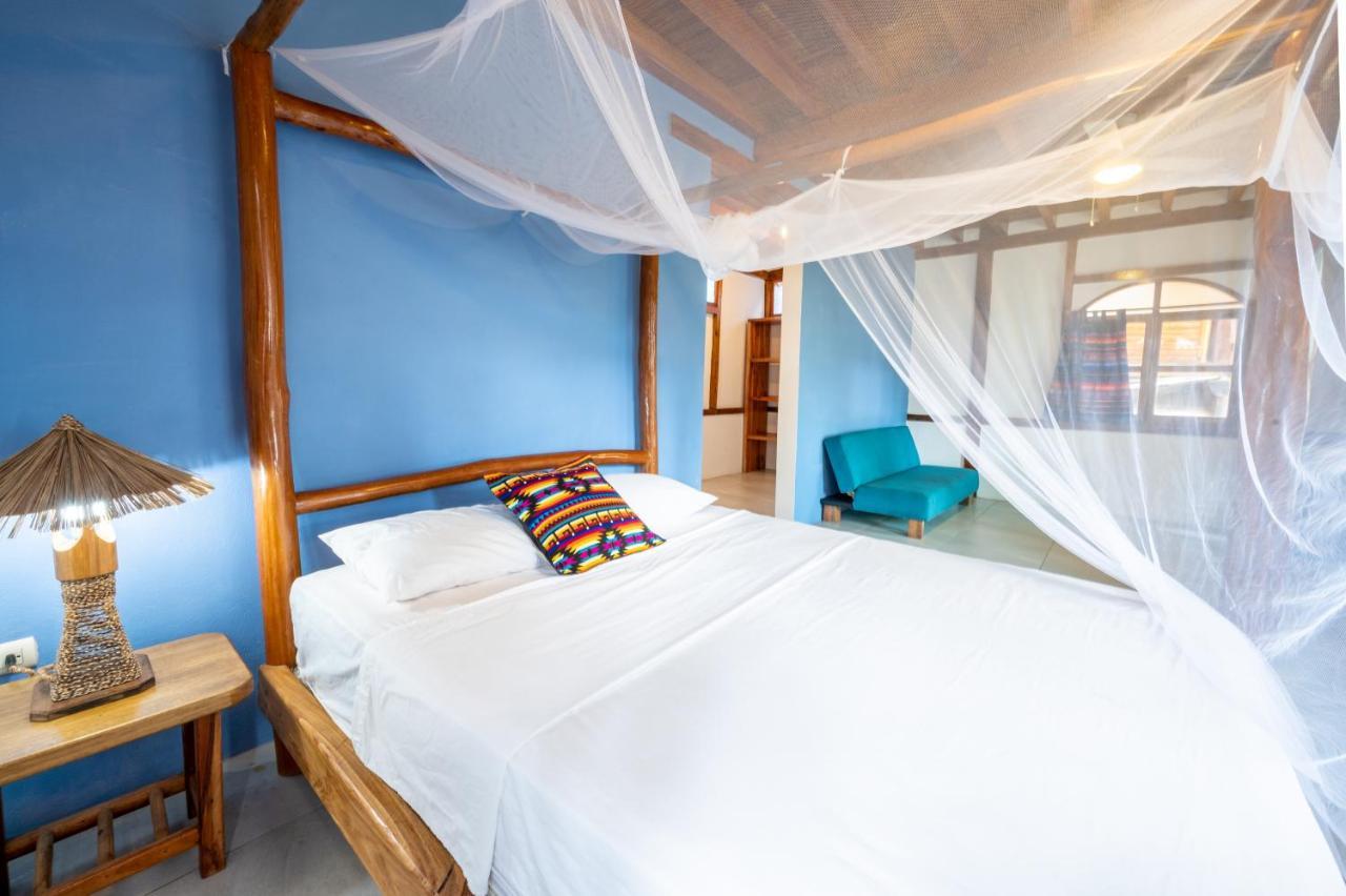Casa Del Sol Hostel Montanita Bagian luar foto