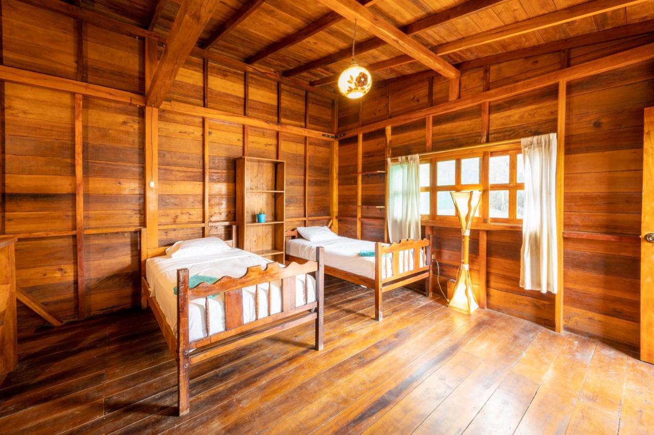 Casa Del Sol Hostel Montanita Bagian luar foto