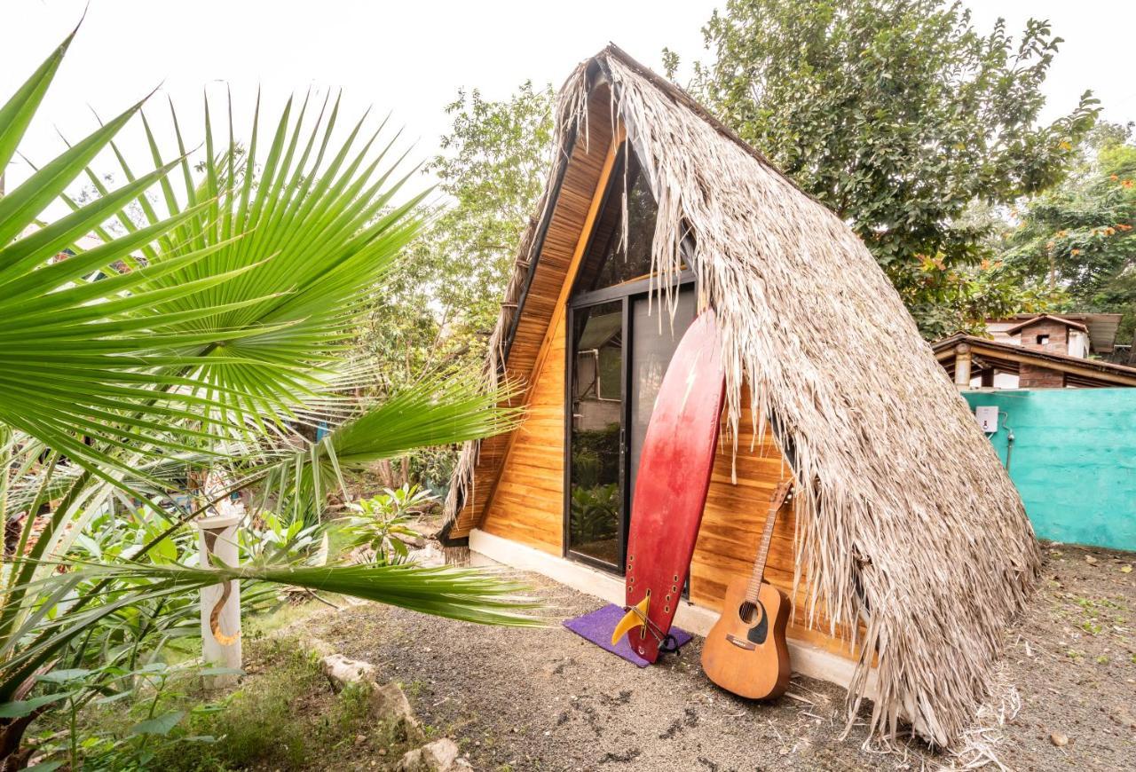 Casa Del Sol Hostel Montanita Bagian luar foto