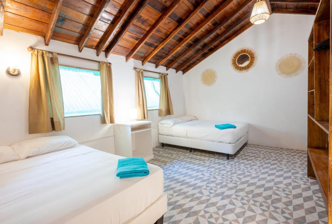 Casa Del Sol Hostel Montanita Bagian luar foto