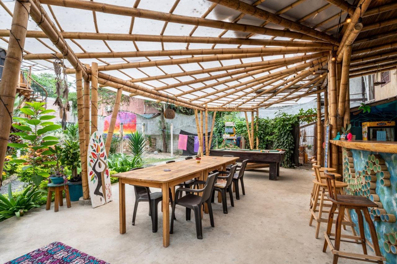 Casa Del Sol Hostel Montanita Bagian luar foto